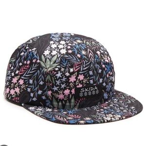 Skida Women's Floral Cap - Black and Multicolor